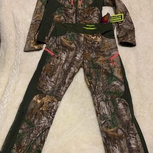 Realtree xtra under armour hoodie and pants